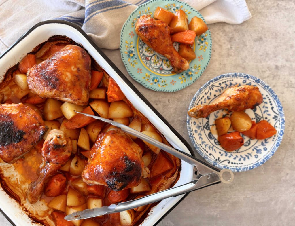 עוף בתנור עם תפוחי אדמה