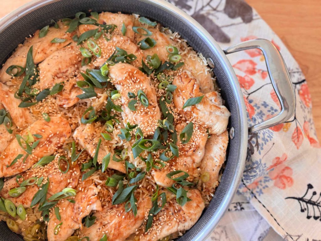 עוף ואורז בסיר אחד